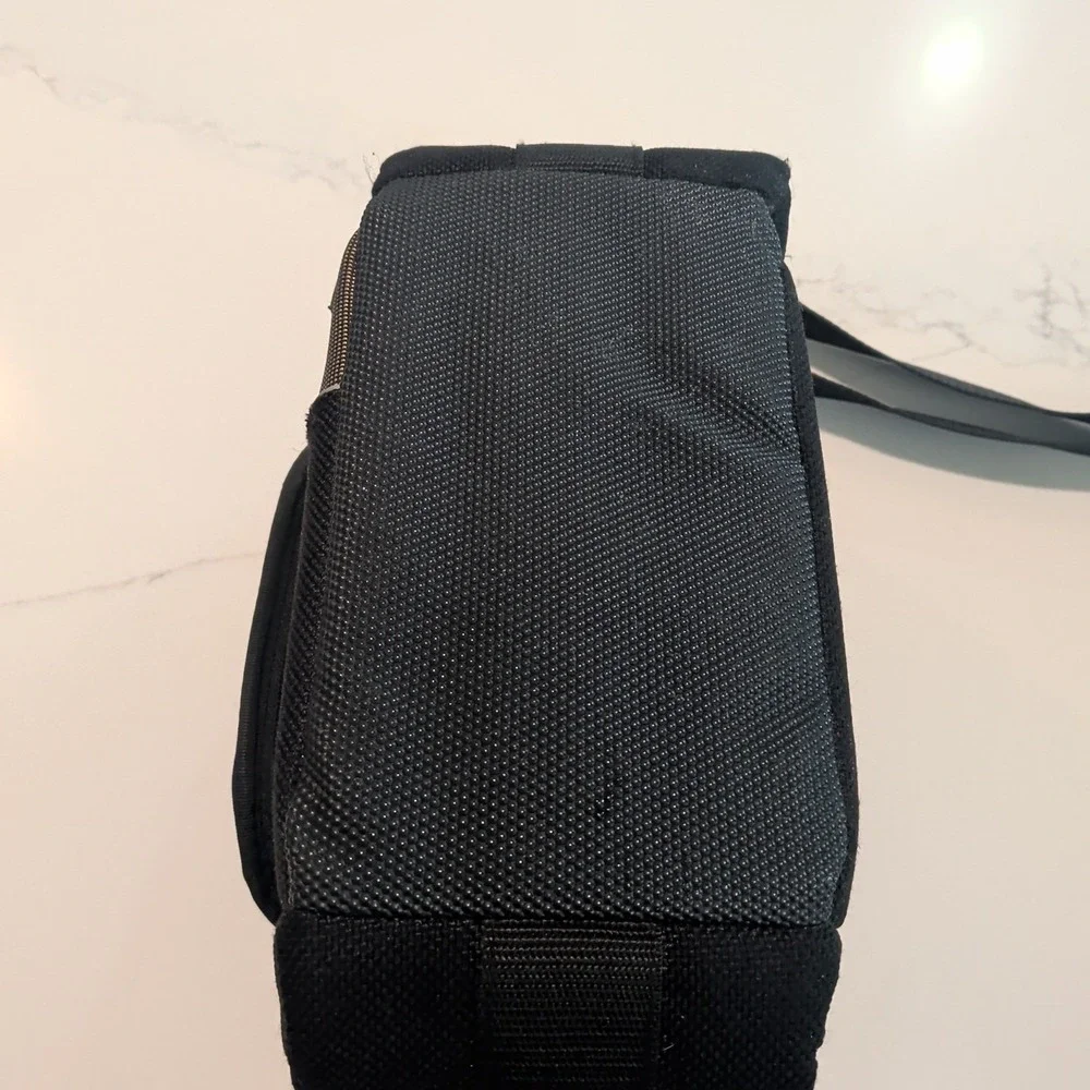 Case Logic 11 inch camera bag multi compartment with shoulder strap 11x5x7